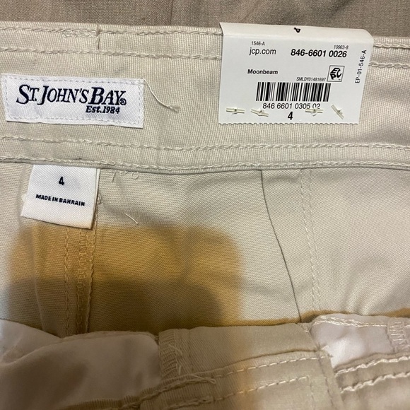 Women’s Short Bermuda Beige Size 4 New With Tag - Picture 4 of 8